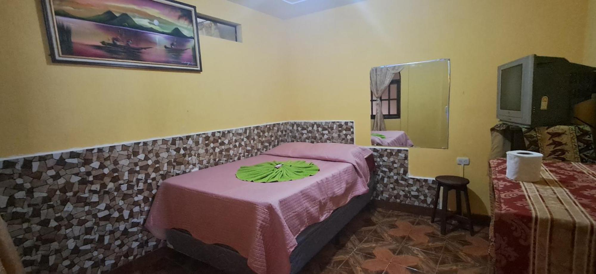 Hospedaje Gonzalez San Pedro La Laguna Dış mekan fotoğraf