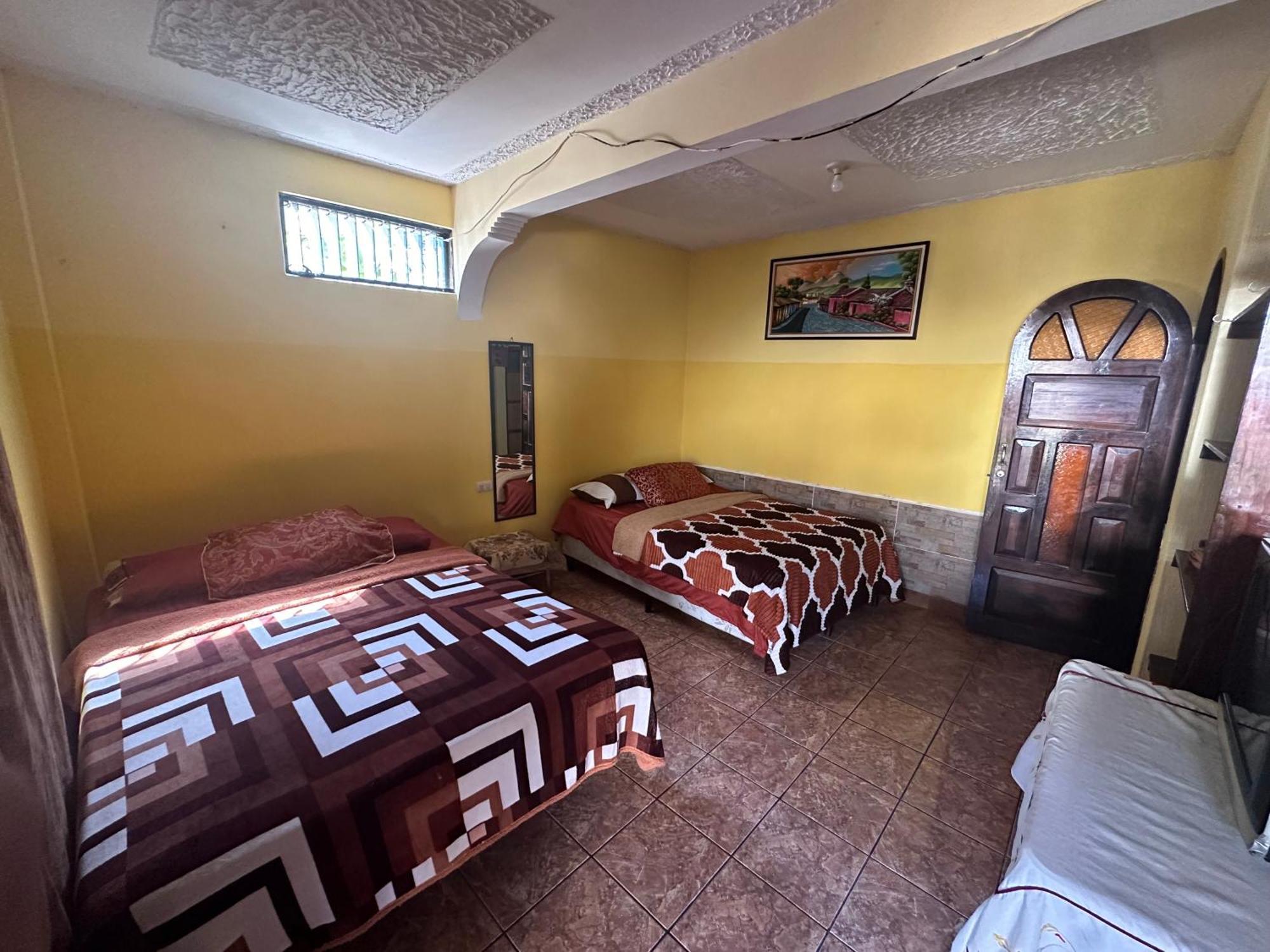 Hospedaje Gonzalez San Pedro La Laguna Dış mekan fotoğraf